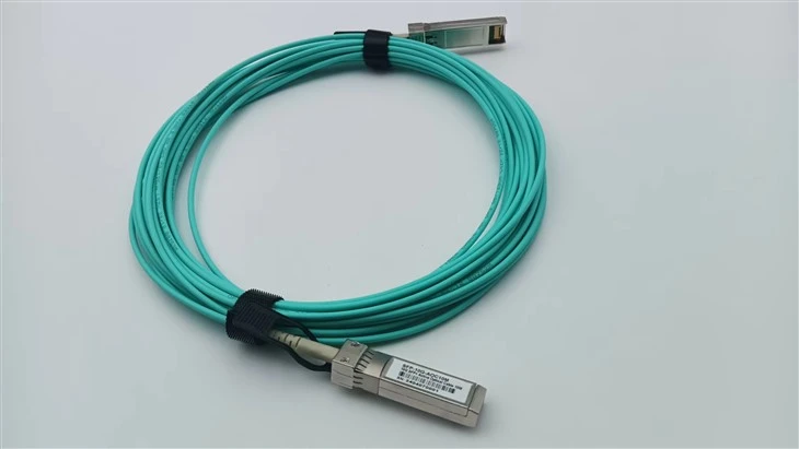 40G QSFP+ Kabel Optik Aktif (AOC)