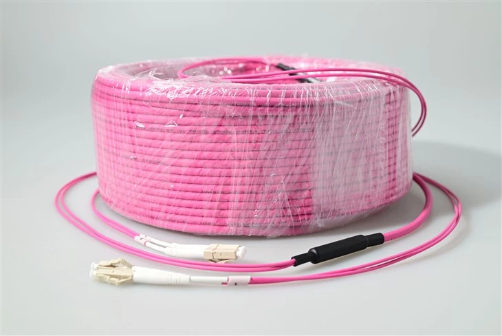 Kabel Patch Dupleks Multimode LC ke LC OM4 – Ferrule SFF 1,25 mm, IEC 61754-20, untuk Kabel SFP+ Kepadatan Tinggi