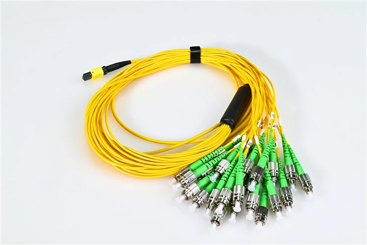 Kabel Patch Fiber Optic Mtp Ke Fc Apc 3.0mm Kuning 24 Inti